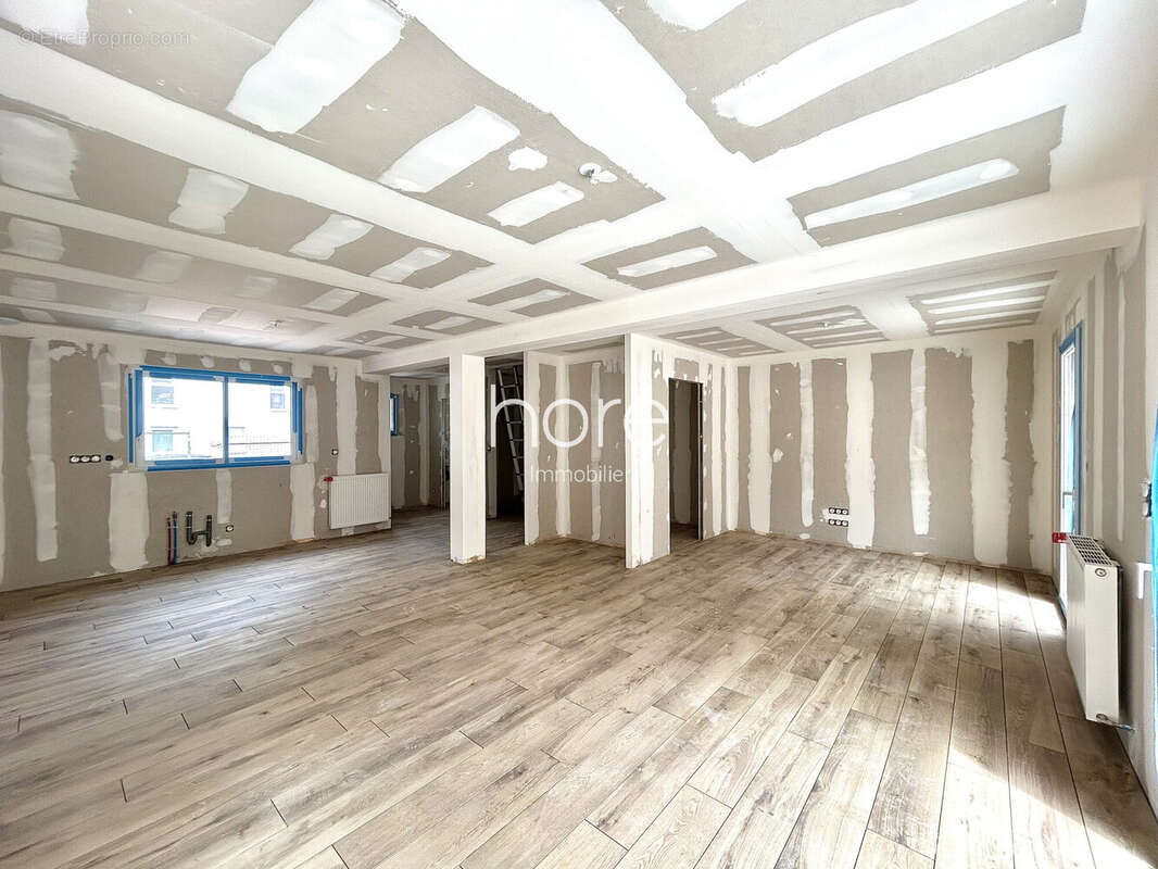 Maison à MONDEVILLE