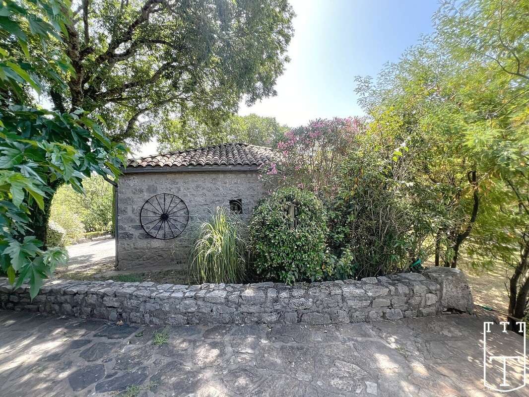 Maison à SAINT-ALBAN-AURIOLLES