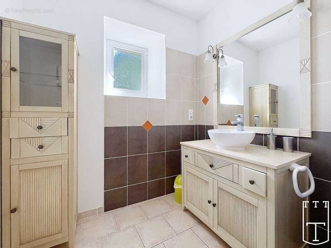 Maison à SAINT-ALBAN-AURIOLLES