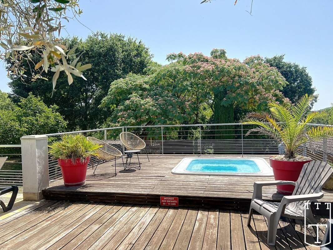 Maison à SAINT-ALBAN-AURIOLLES