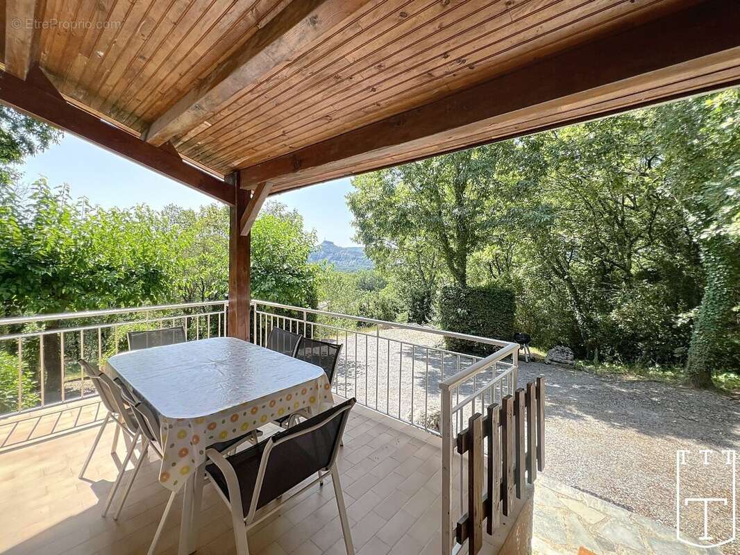 Maison à SAINT-ALBAN-AURIOLLES