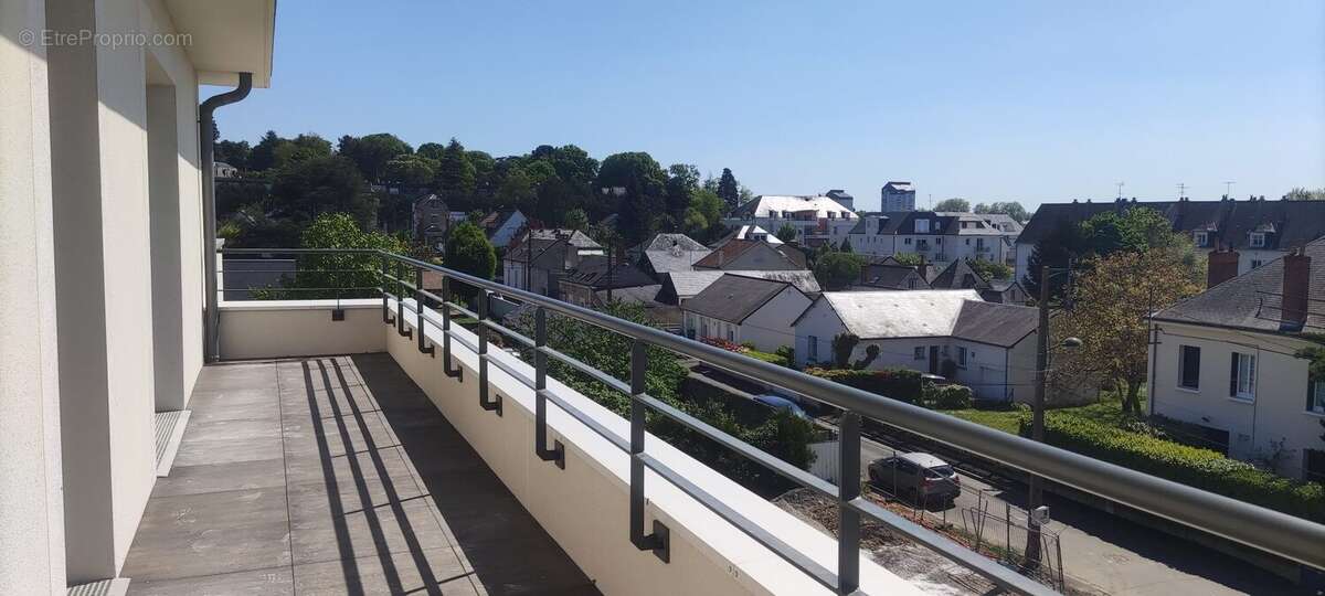 Appartement à SAINT-CYR-SUR-LOIRE