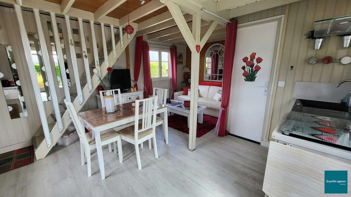 Maison à MERVILLE-FRANCEVILLE-PLAGE