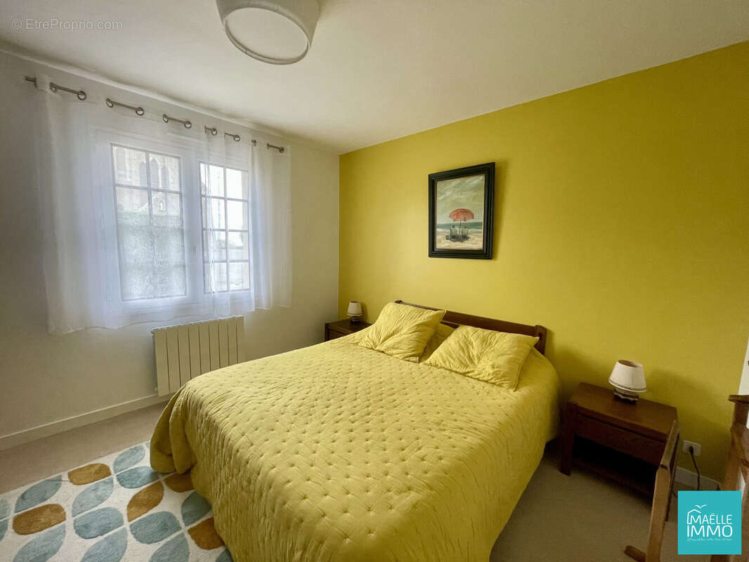 Maison à SAINT-JACUT-DE-LA-MER