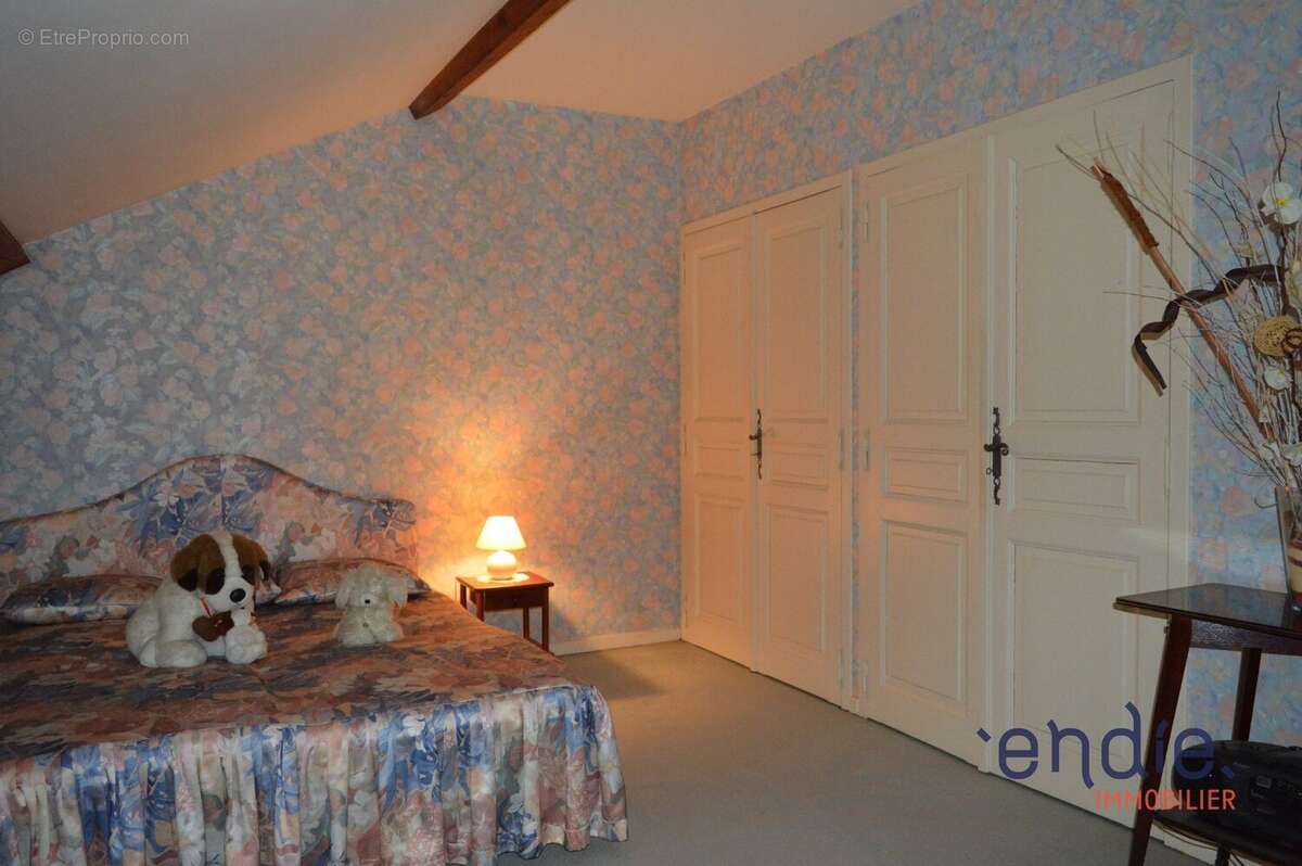 Maison à JASSANS-RIOTTIER