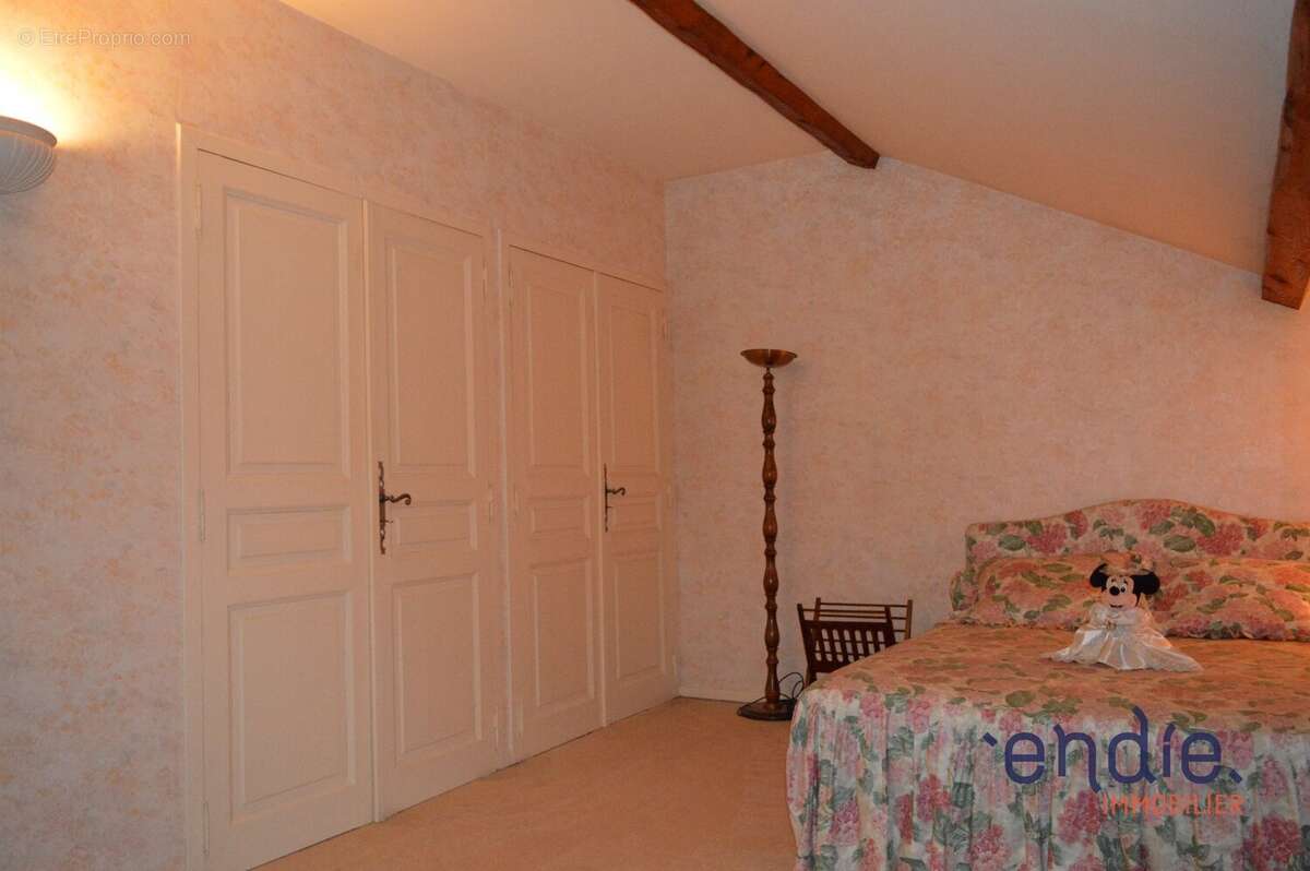 Maison à JASSANS-RIOTTIER