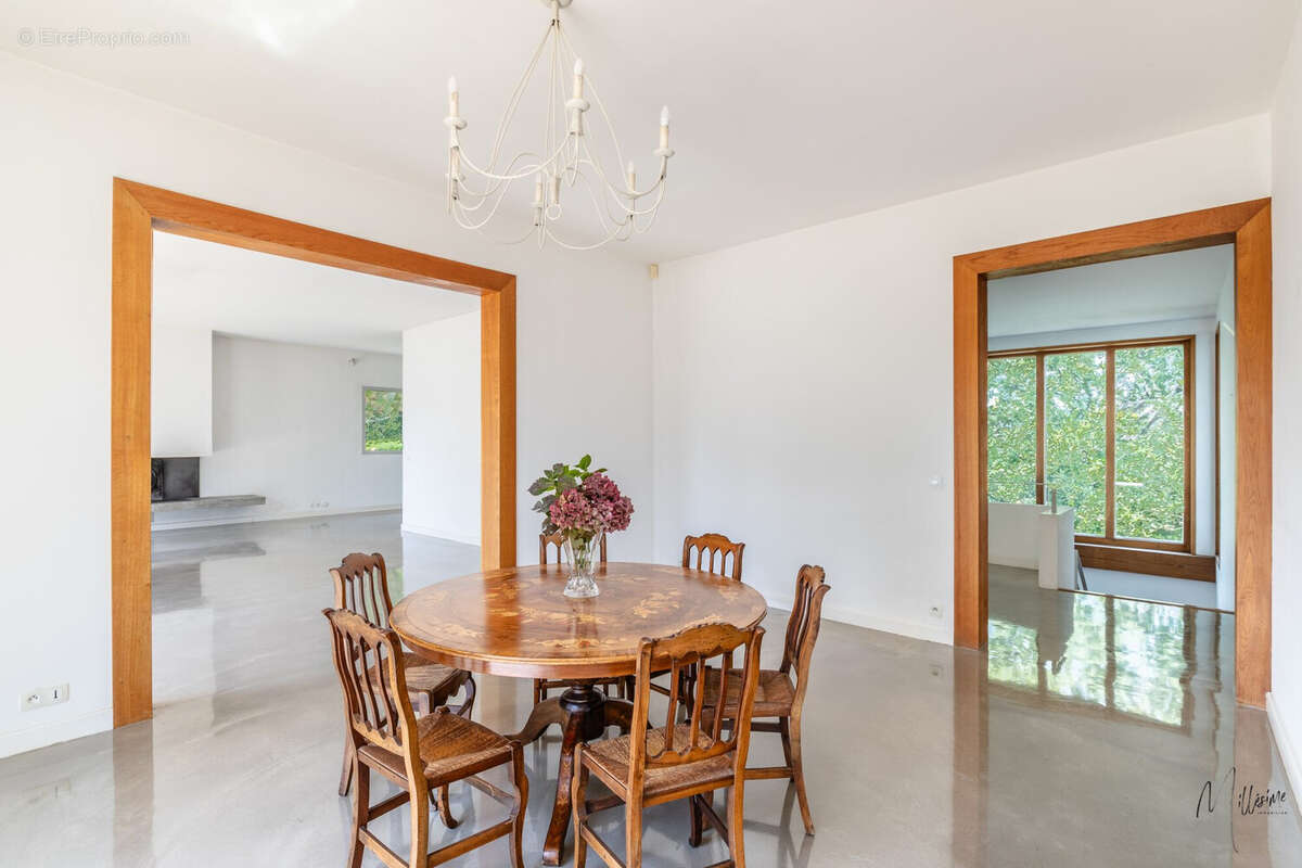 Maison à BASSUSSARRY