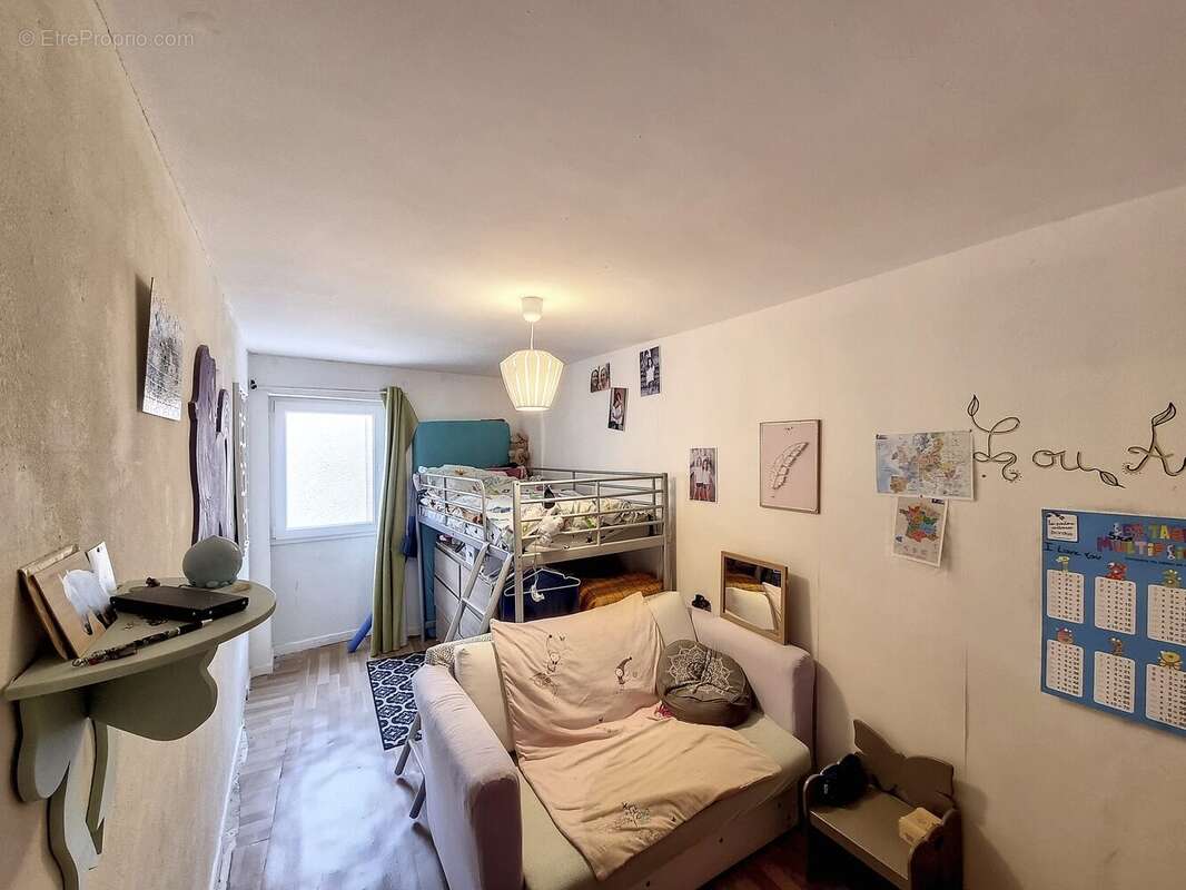 Maison à SAINTE-TULLE