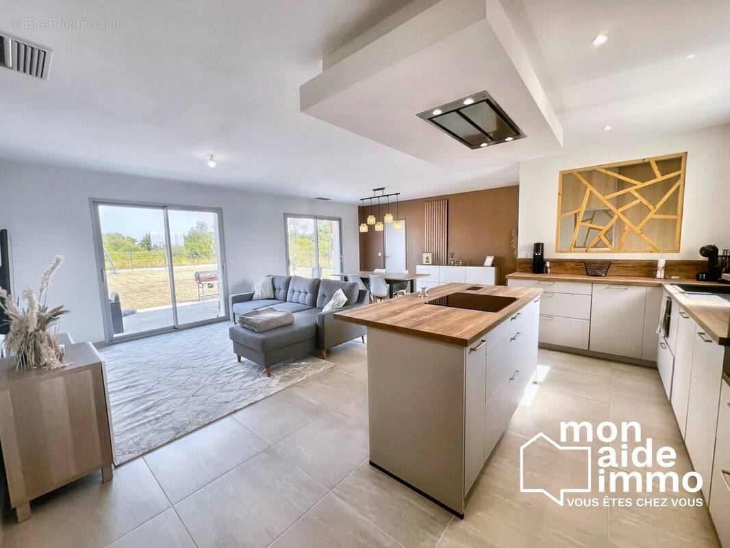 Maison à SAINT-SEURIN-SUR-L&#039;ISLE