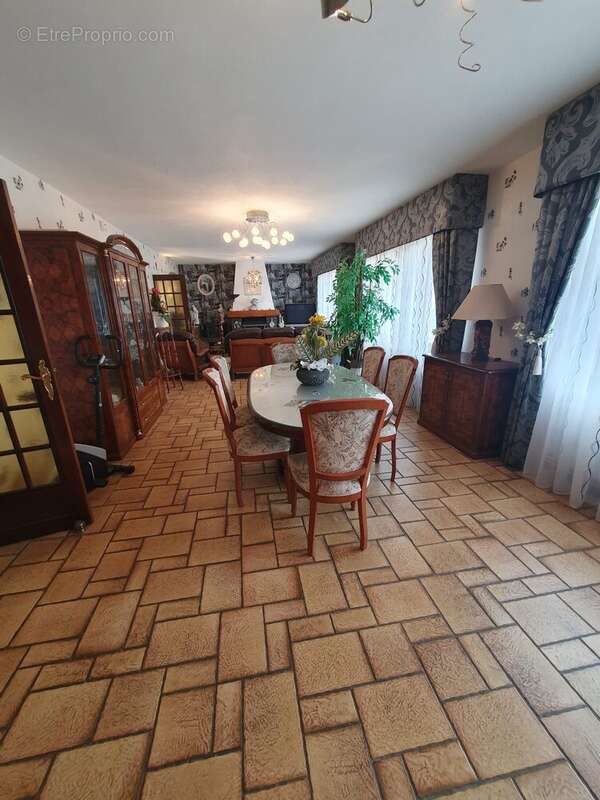 Maison individuelle Hazebrouck - séjour vue 1 - Maison à HAZEBROUCK