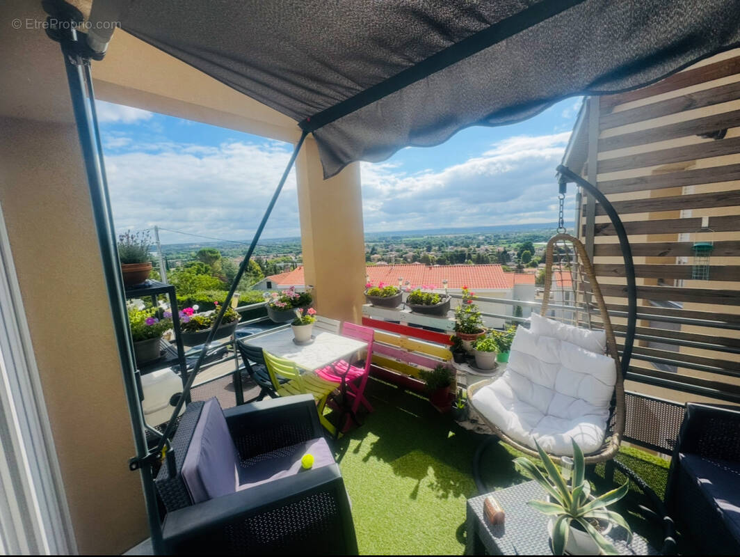 Appartement à ANSE