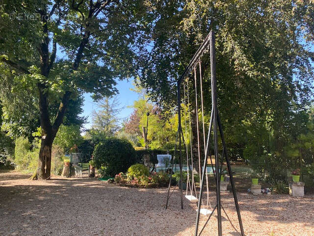 Maison à BARBEZIEUX-SAINT-HILAIRE