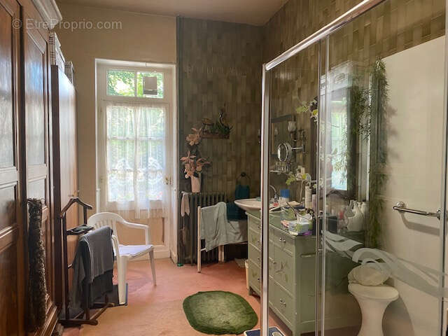 Maison à BARBEZIEUX-SAINT-HILAIRE