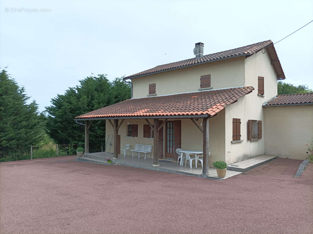 Maison à SAINT-AULAYE