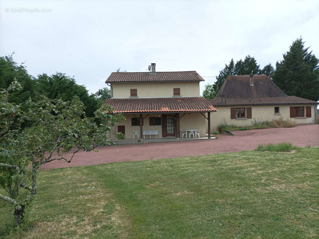 Maison à SAINT-AULAYE