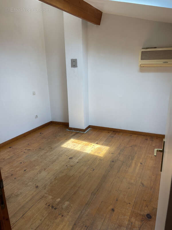 Appartement à MAUGUIO