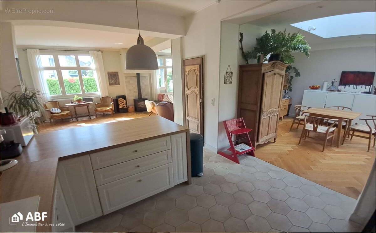 Maison à ARQUES-LA-BATAILLE