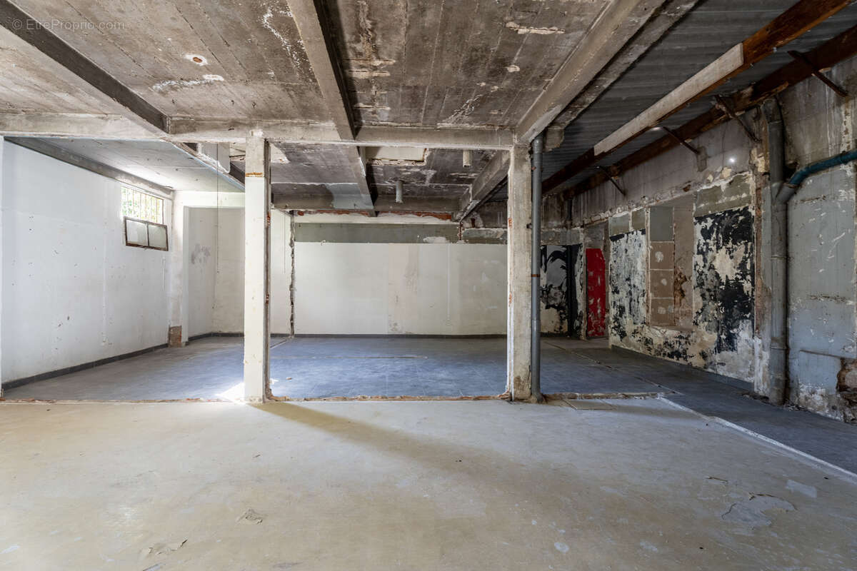 Commerce à MARSEILLE-6E