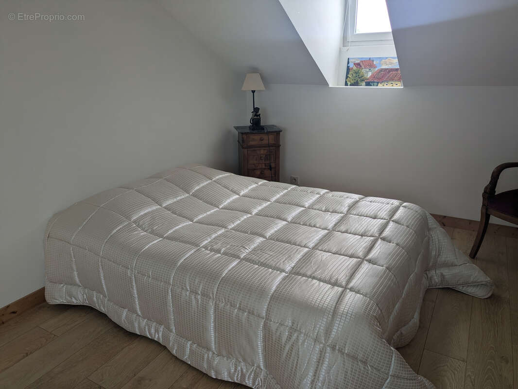 Maison à LA TOUR-BLANCHE