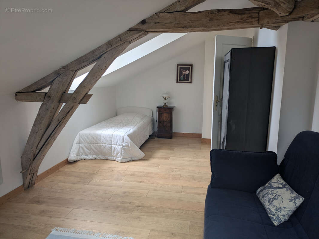 Maison à LA TOUR-BLANCHE