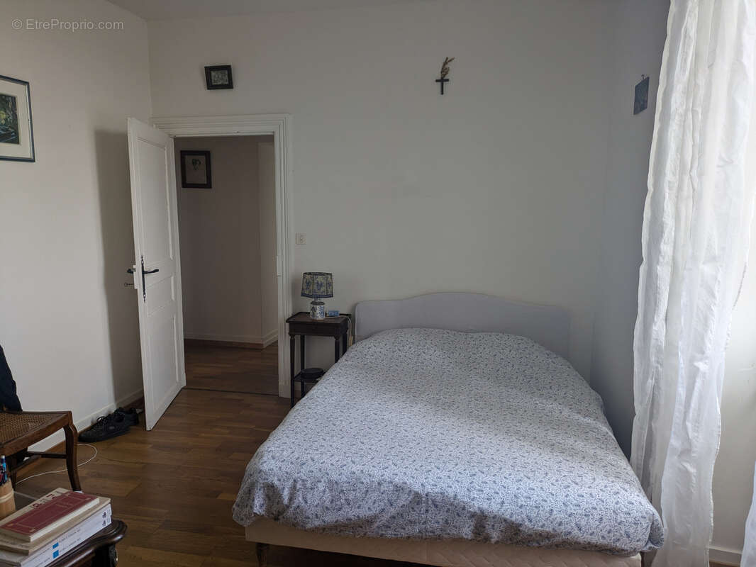 Maison à LA TOUR-BLANCHE