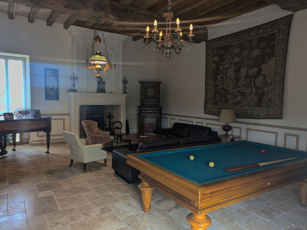 Maison à LA TOUR-BLANCHE