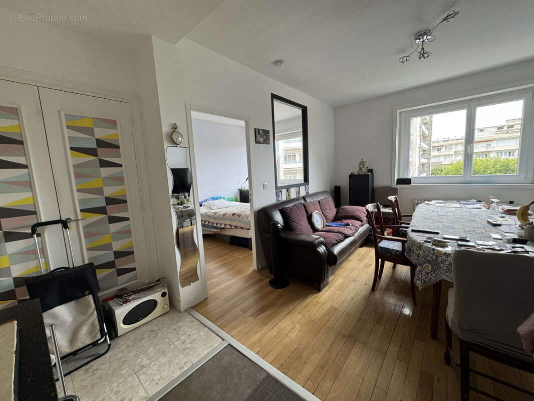 Appartement à SAINT-ETIENNE