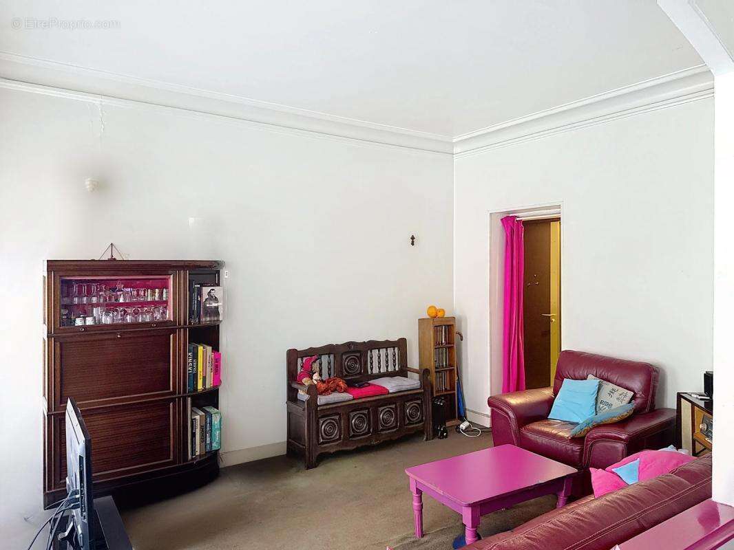 Appartement à PARIS-20E