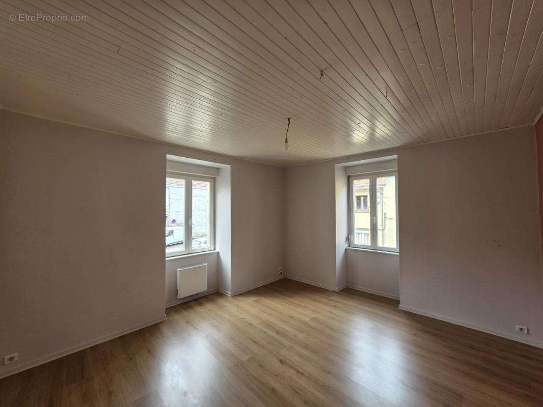 Appartement à ROUGEMONT