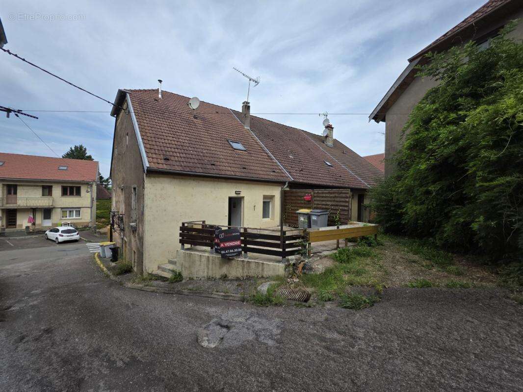 Appartement à ROUGEMONT