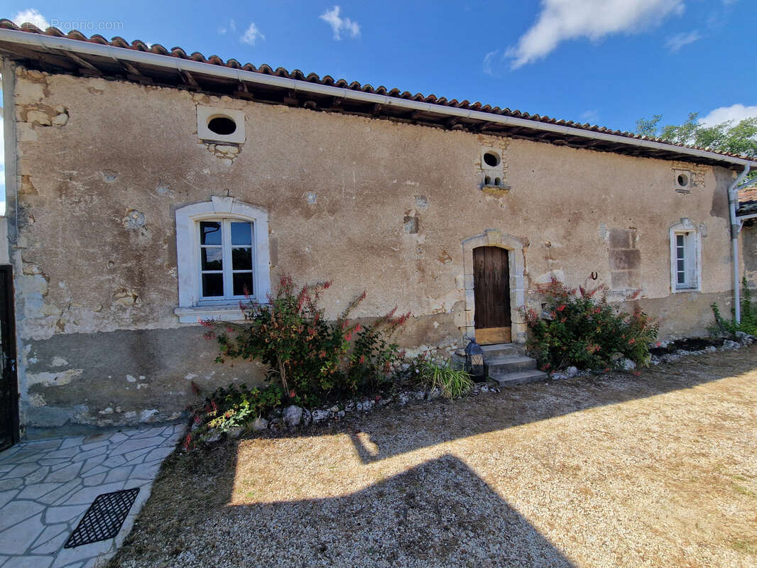 Maison à SAINT-MAIGRIN