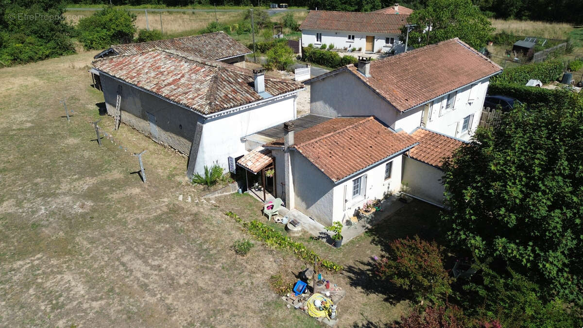 Maison à SAINT-MAIGRIN