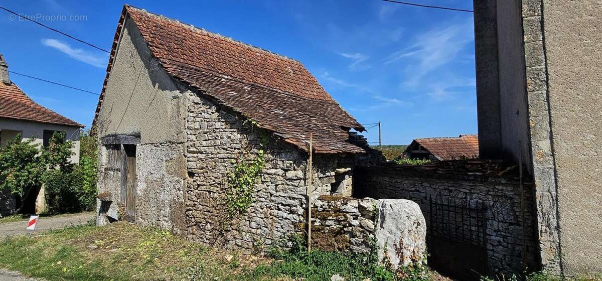 Maison à SALVAGNAC-CAJARC