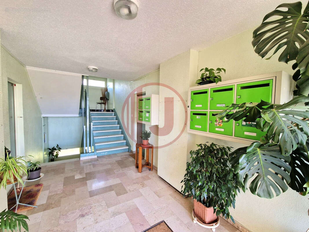 Appartement à GRAND-CHARMONT