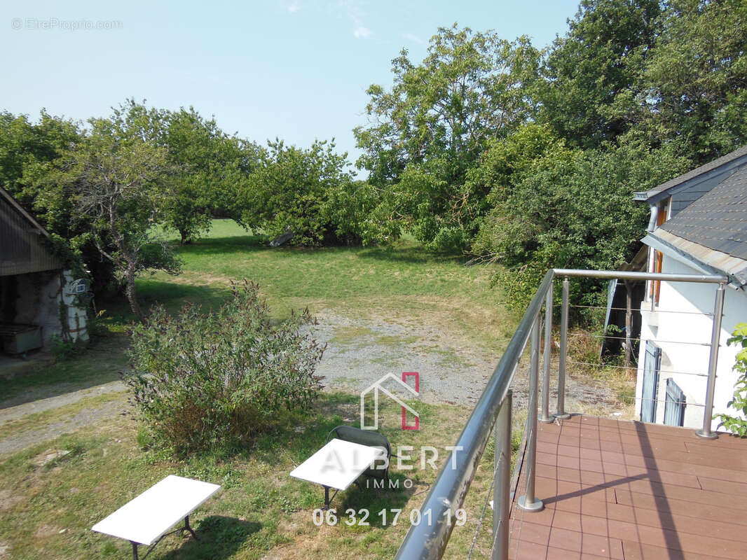 Maison à CHENEHUTTE-TREVES-CUNAULT