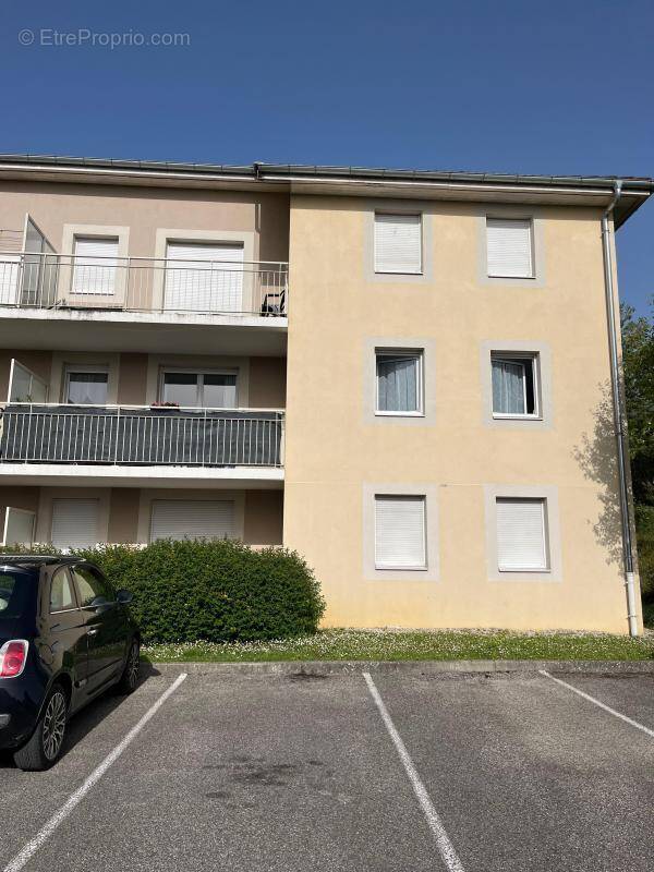 Appartement à MORESTEL