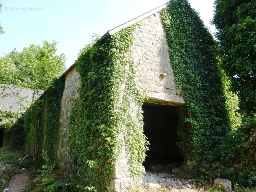 Maison à MELLIONNEC