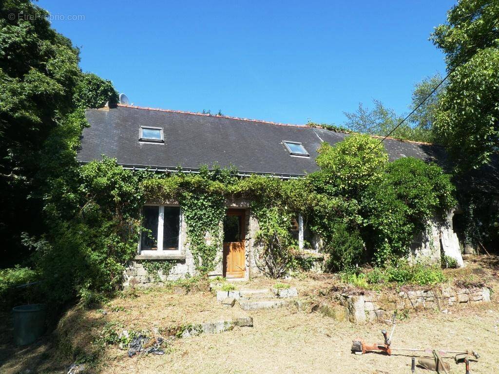 Maison à MELLIONNEC