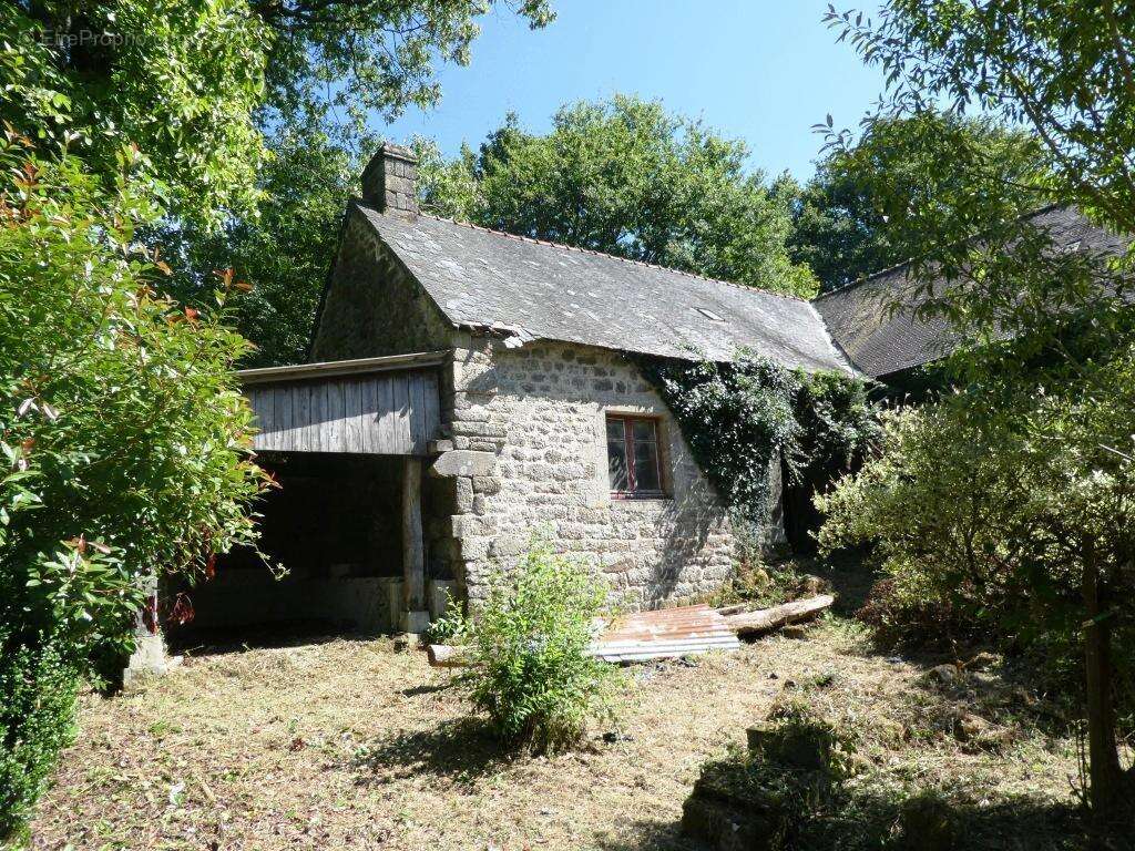 Maison à MELLIONNEC