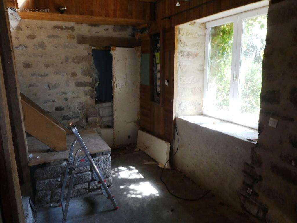 Maison à MELLIONNEC