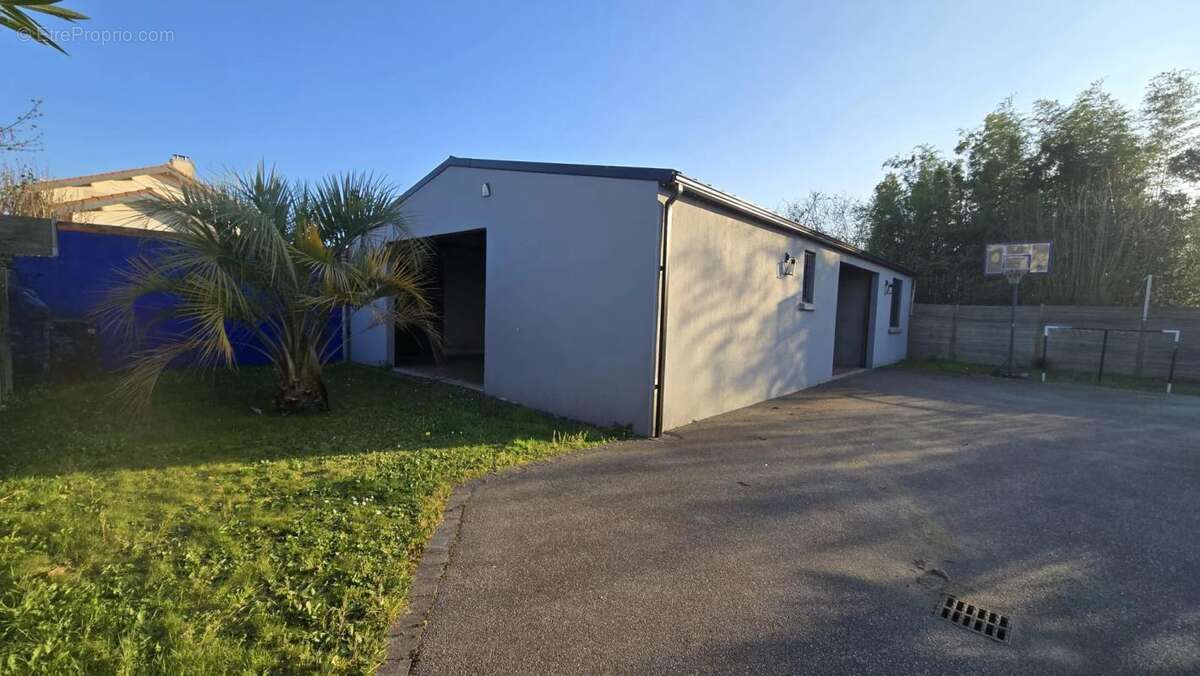 Maison à SAINT-SEBASTIEN-SUR-LOIRE