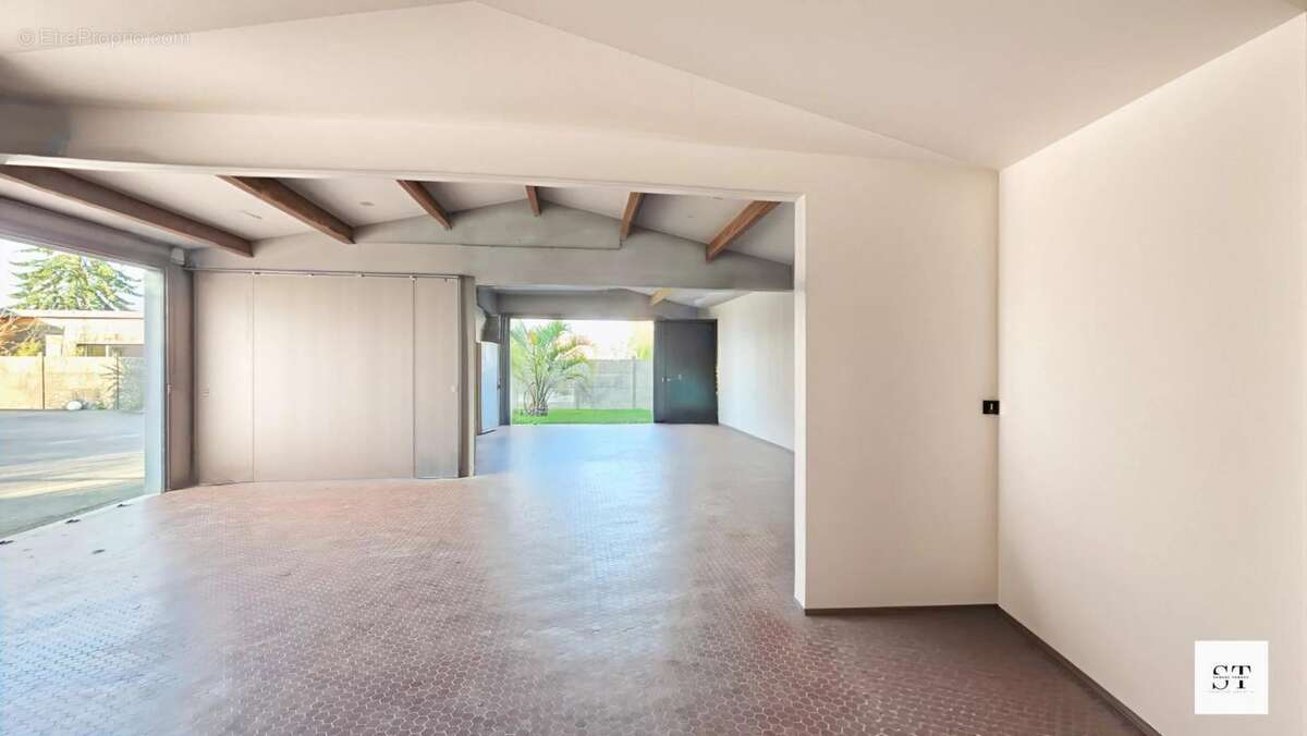 Maison à SAINT-SEBASTIEN-SUR-LOIRE