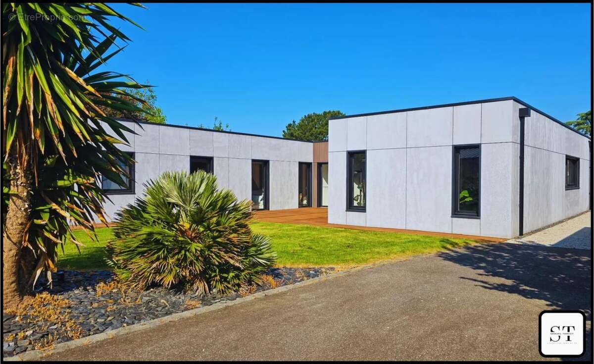 Maison à SAINT-SEBASTIEN-SUR-LOIRE