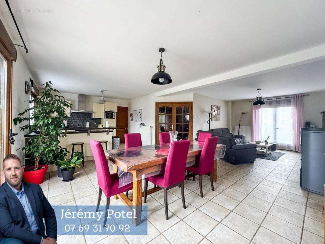 Maison à FONTAINE-NOTRE-DAME