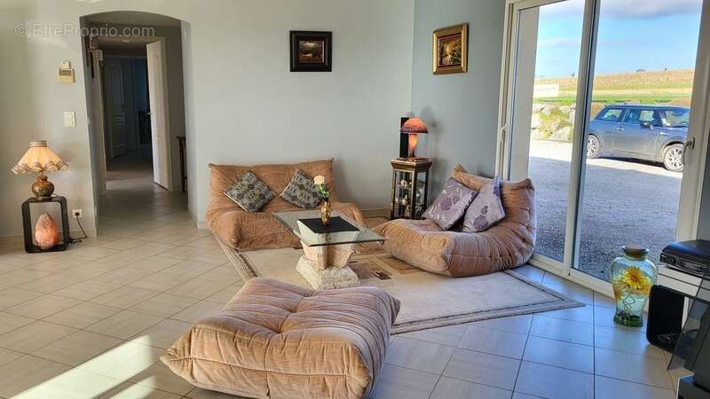 Maison à SAINT-LAURENT-BRETAGNE