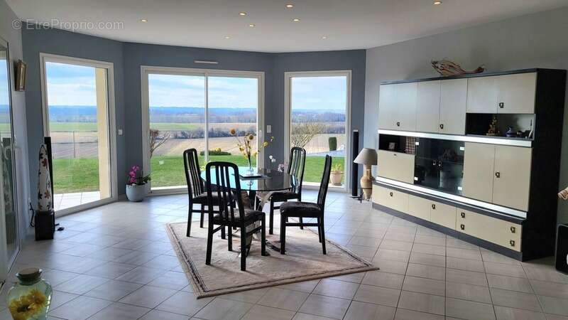 Maison à SAINT-LAURENT-BRETAGNE