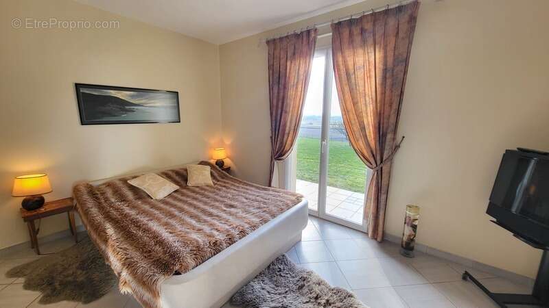 Maison à SAINT-LAURENT-BRETAGNE