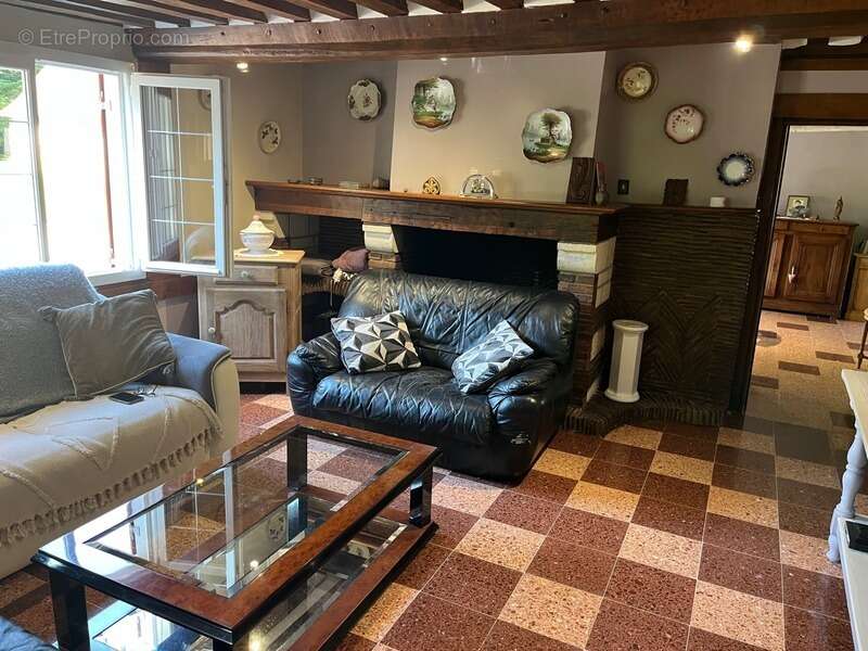 Maison à LES AUTHIEUX-SUR-CALONNE