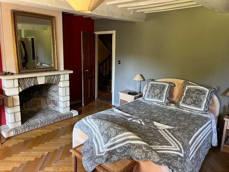 Maison à LES AUTHIEUX-SUR-CALONNE