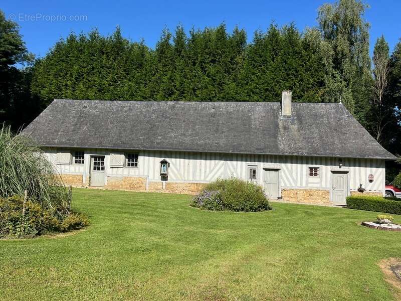 Maison à LES AUTHIEUX-SUR-CALONNE